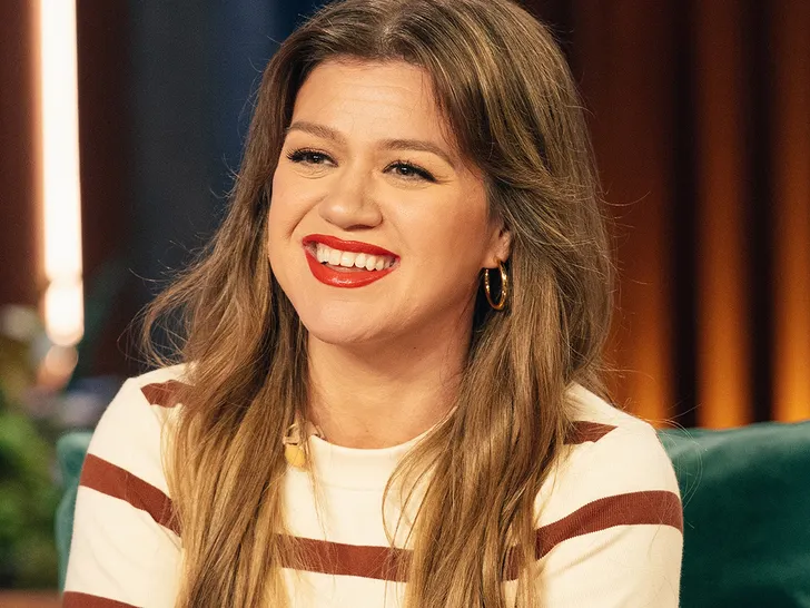 Kelly Clarkson surprizon publikun në Vegas
