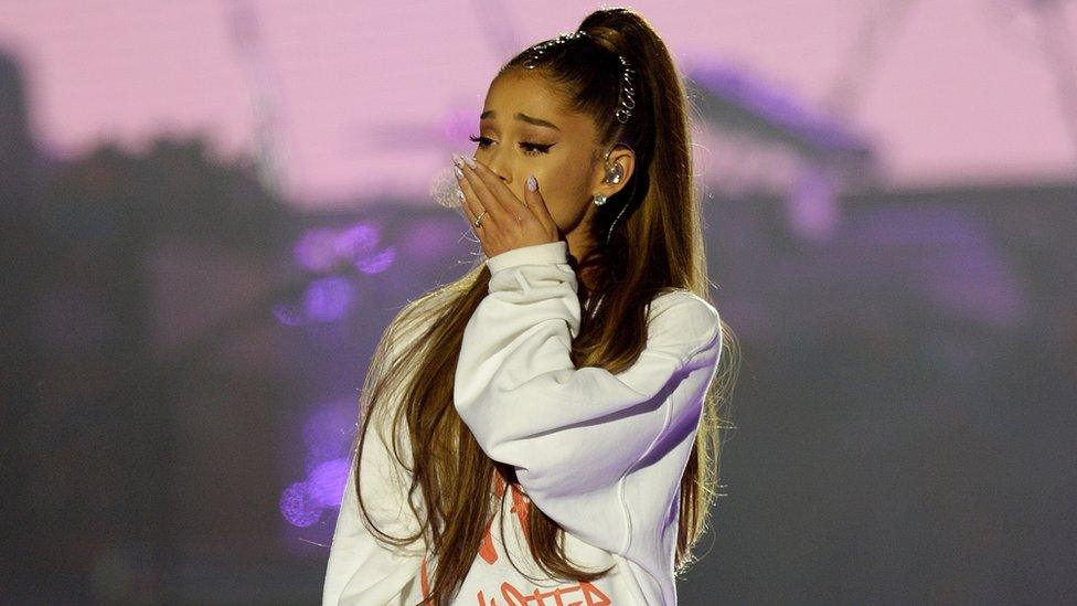 Ariana Grande përjeton incident të frikshëm