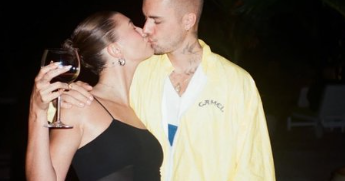 Justin dhe Hailey Bieber ndajnë një moment romantik