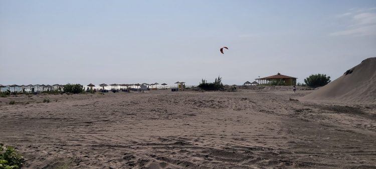 Deti i rrëmben shtëpitë përgjatë bregdetit, fatkeqësi në Ada Bojana