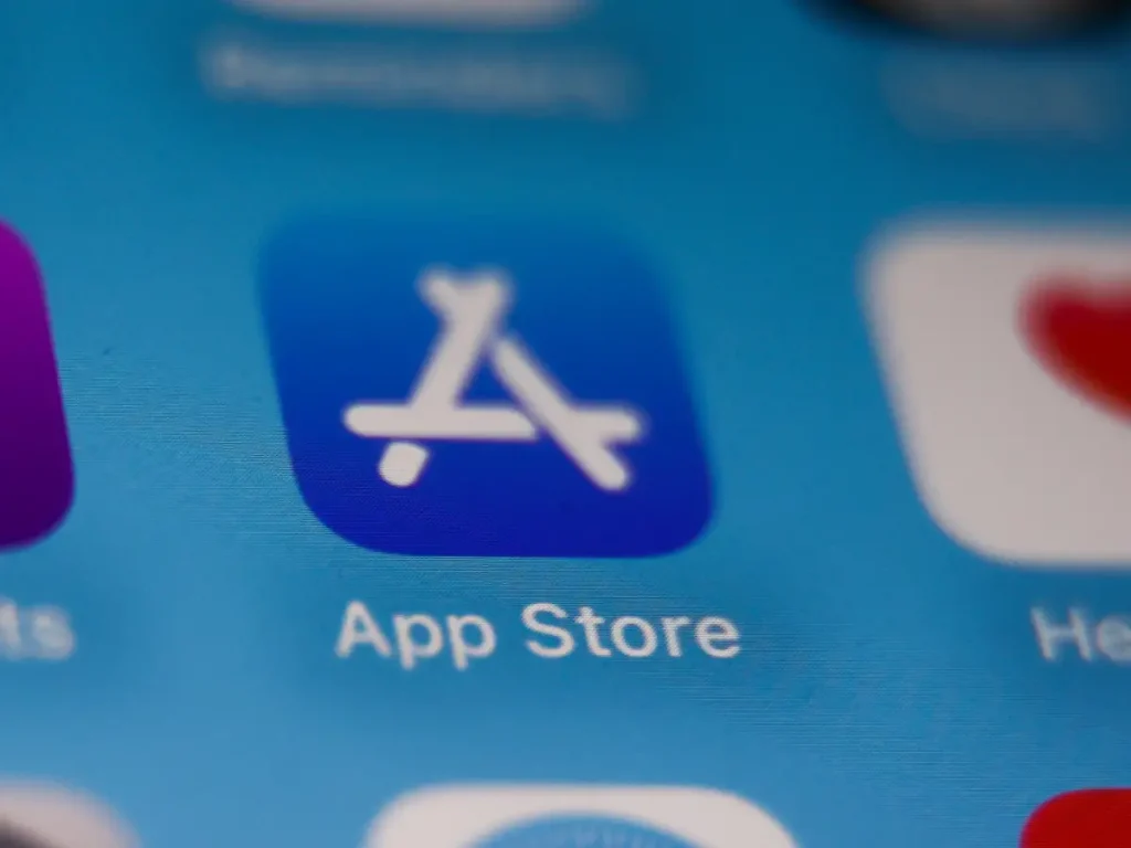 Më shumë reklama në App Store: Apple nis ndryshimin më 3 mars
