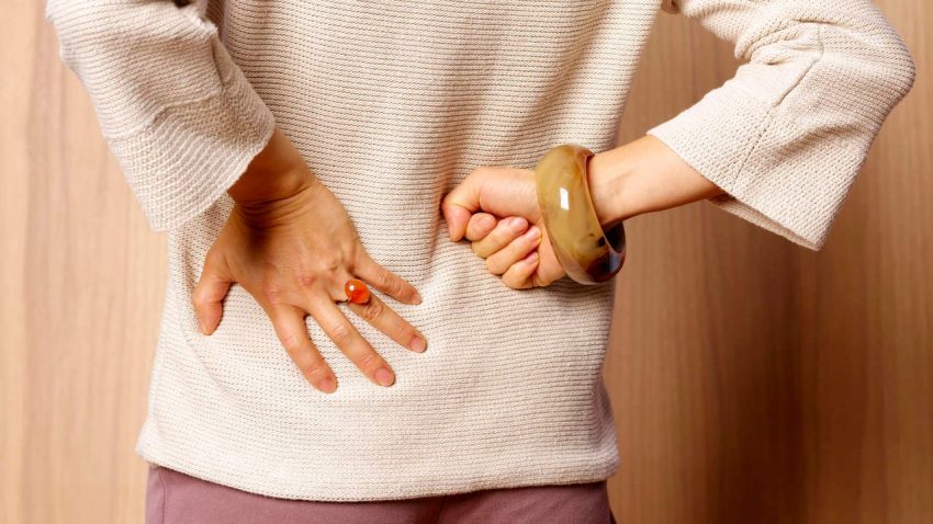 Gurët në veshka: Simptomat, trajtimi dhe mënyrat e parandalimit