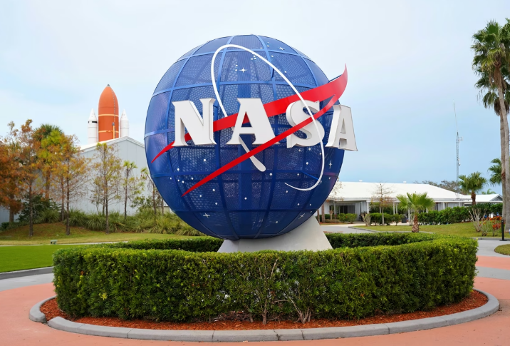 Shkencëtarët “dëgjuan” për herë të parë rrufenë në Mars