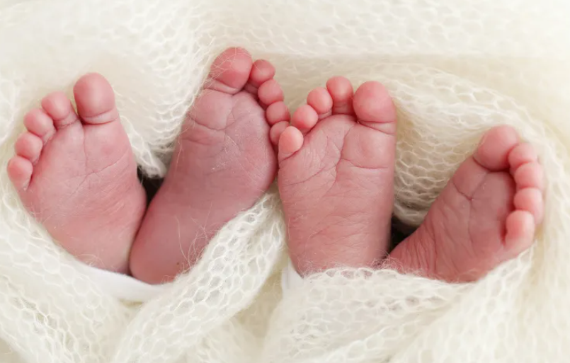 Emra unikë për binjakët