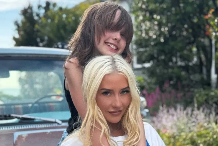 Christina Aguilera publikon foton e rrallë me vajzën e saj 12-vjeçare
