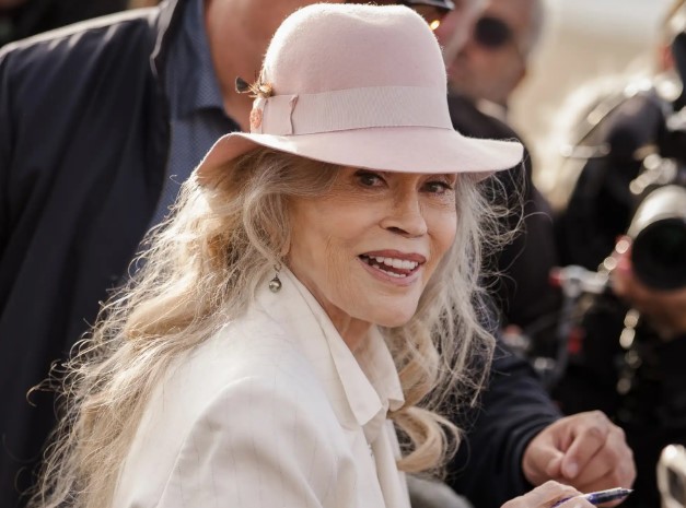 Faye Dunaway elegante në Festival