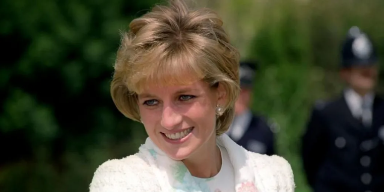 Vëllai i Princeshës Diana trondit me pretendimin e tij