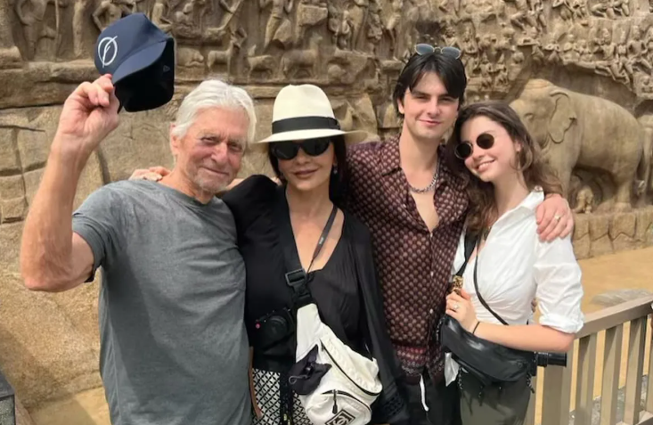 Catherine Zeta-Jones dhe Michael Douglas festojnë ditëlindjen në të njëjtën ditë